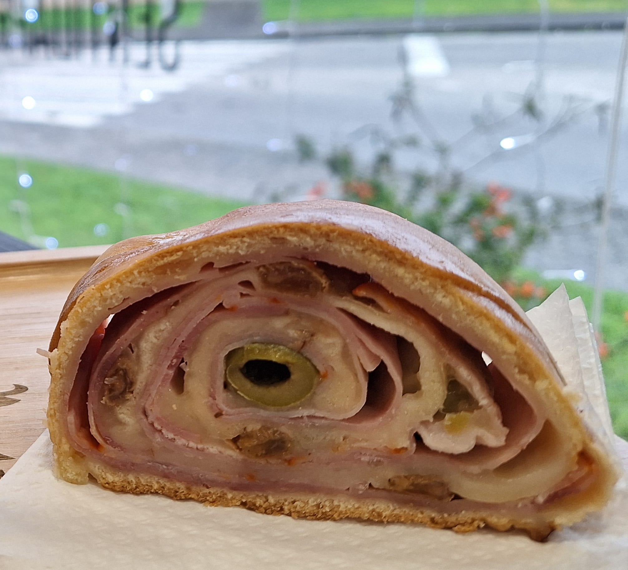 Pan de Jamon c/ Queijo - Image 2